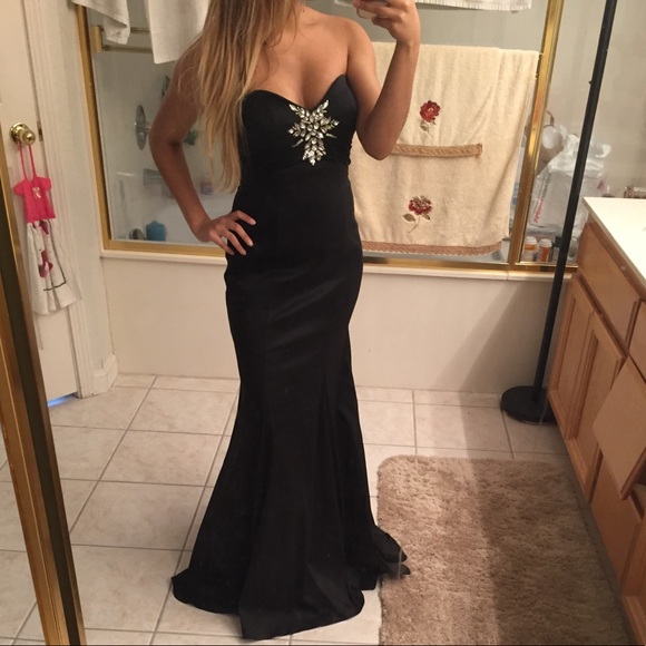 Black mermaid dress - Picture 1 of 5